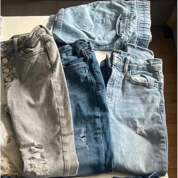 Girls size 10/12 lot of clothes in great shape - Picture 3 of 7